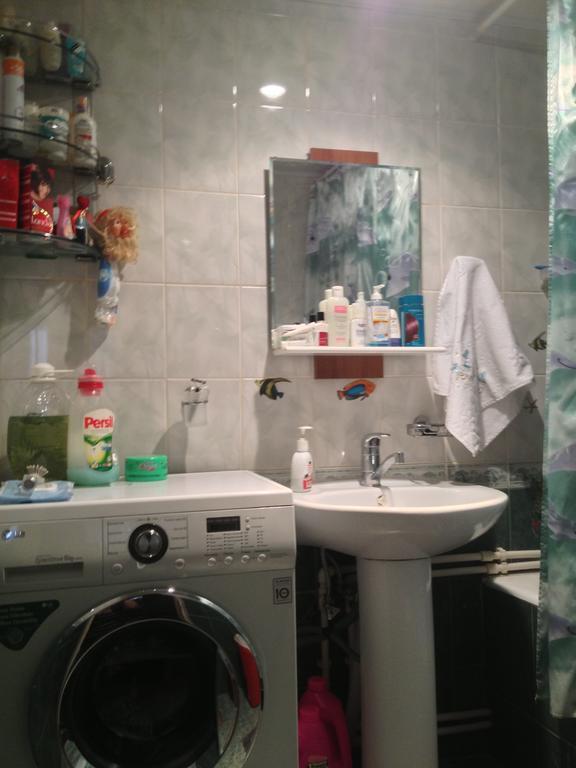 Room In Apartment At Tigrana Metsa Yerevan Room photo